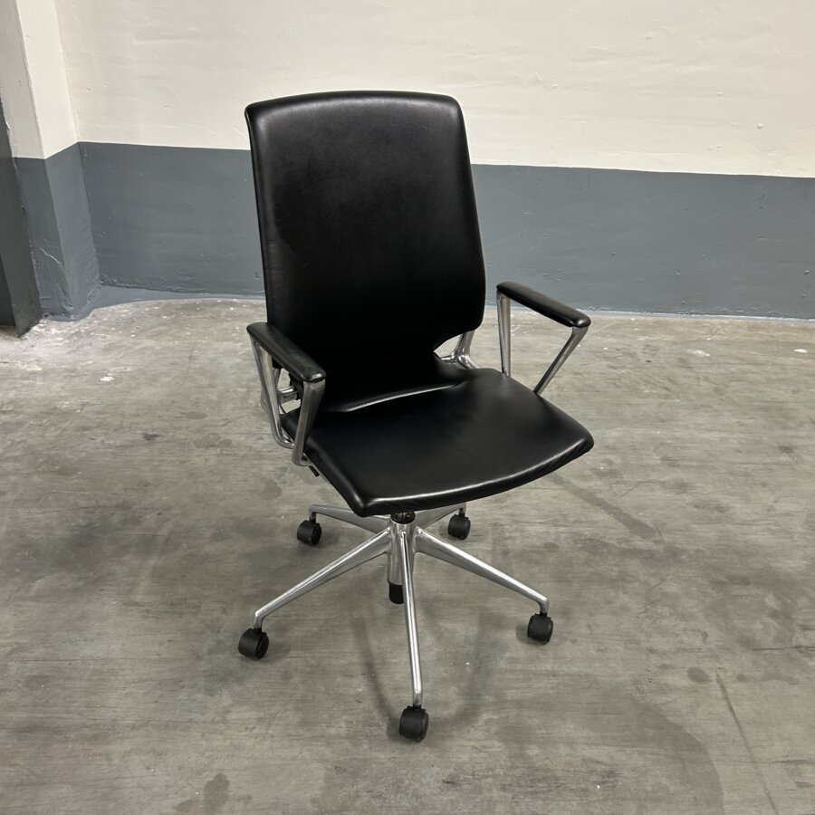 Vitra Meda Chair