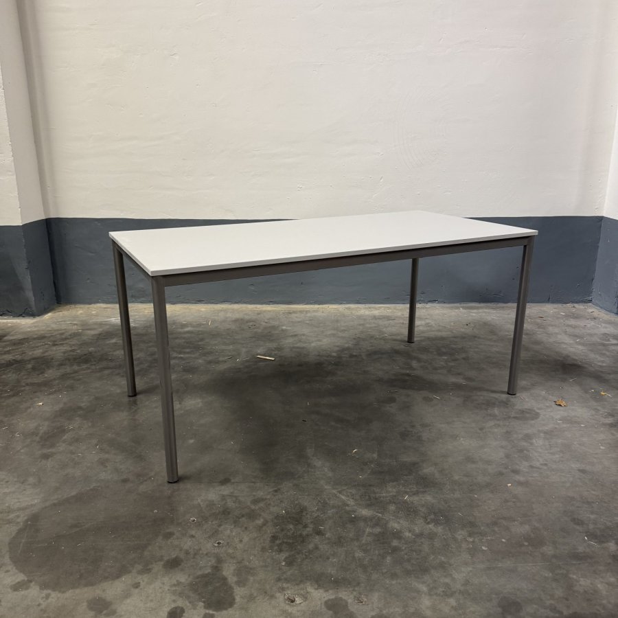 Tweedehands Vepa T30 tafel – stijlvol en duurzaam - Afbeelding 3