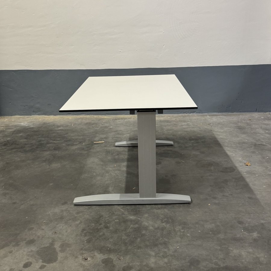 Tweedehands Volkern bureau 120x80 – compact & duurzaam - Afbeelding 4