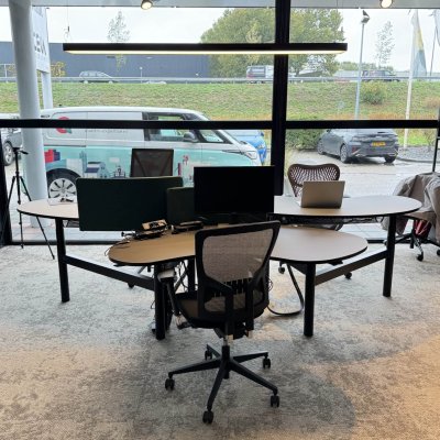 Tweedehands Bulo Sense Bureau – Zwart – 180x90 cm