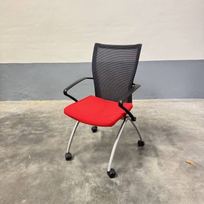 Tweedehands Comforto Bezoekersstoel op Wielen – Inklapbaar – Zwart/Rood