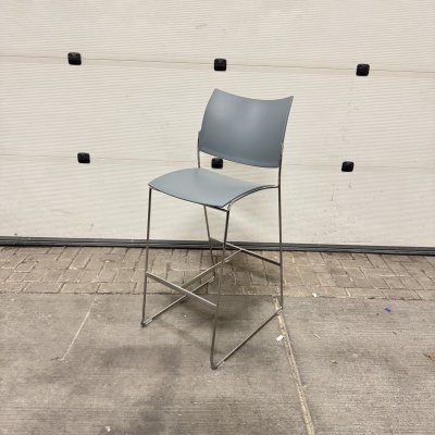 Tweedehands Barkruk – Cassala Curvy – Grijs