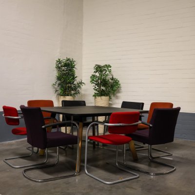 Tweedehands vergaderstoelen set – diverse kleuren